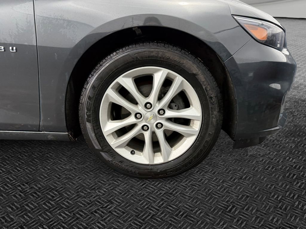Used 2016 Chevrolet Malibu LT w/ Driver Confidence Package image 11