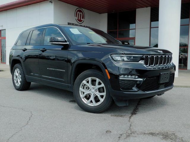Used 2023 Jeep Grand Cherokee Limited image 19