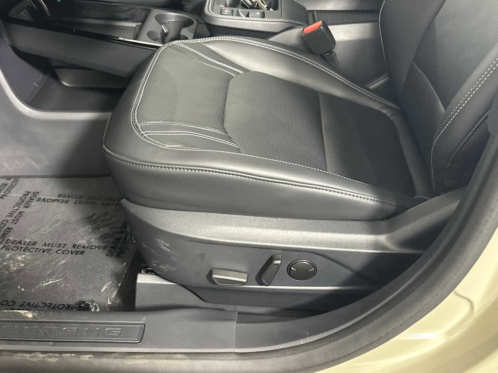 Used 2025 Ford Mustang Mach-E Premium AWD/4WD image 8