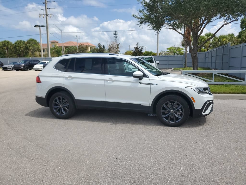 Certified 2023 Volkswagen Tiguan SE FWD image 4
