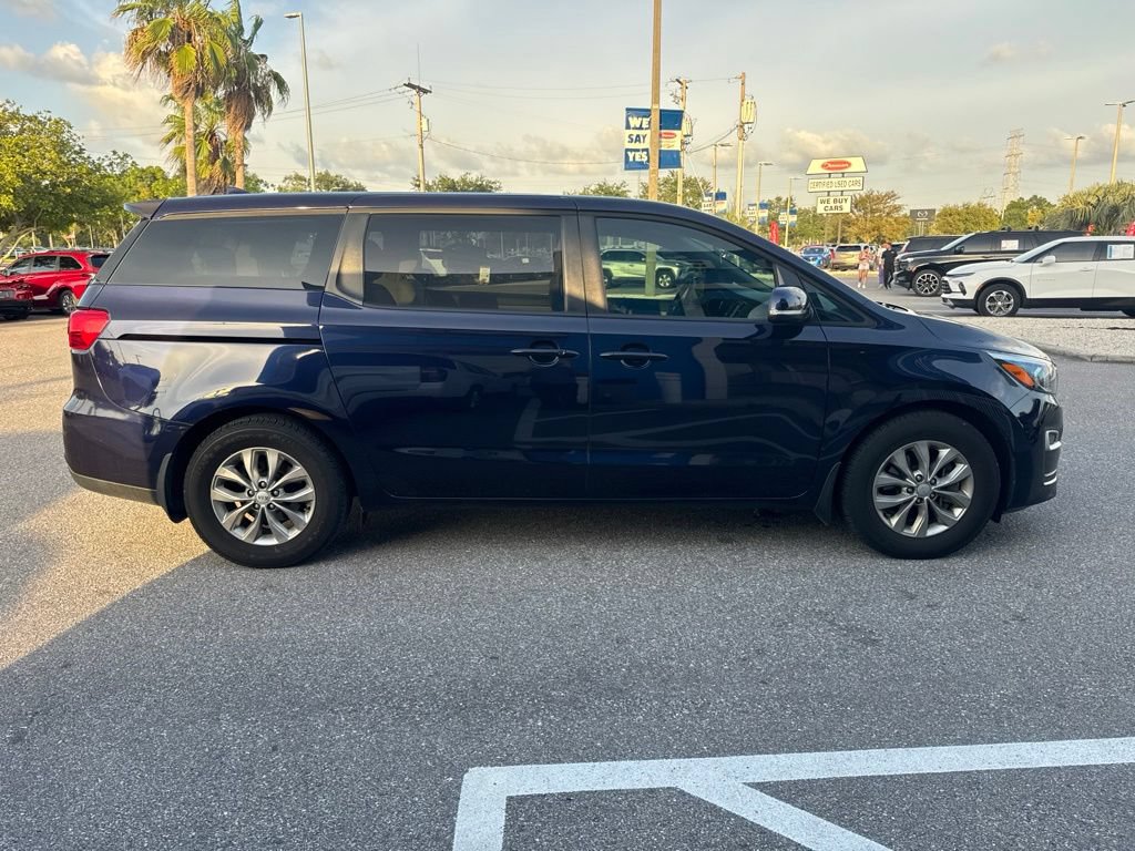 Used 2019 Kia Sedona LX FWD image 5