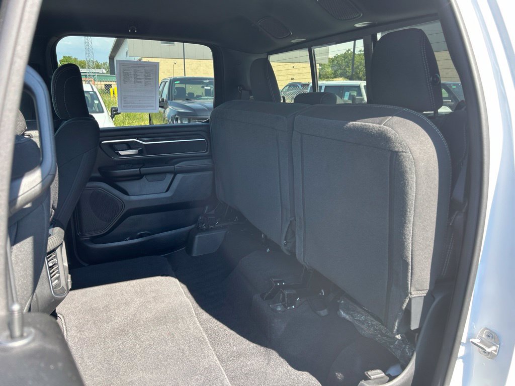 Used 2025 RAM 1500 Big Horn AWD/4WD image 37