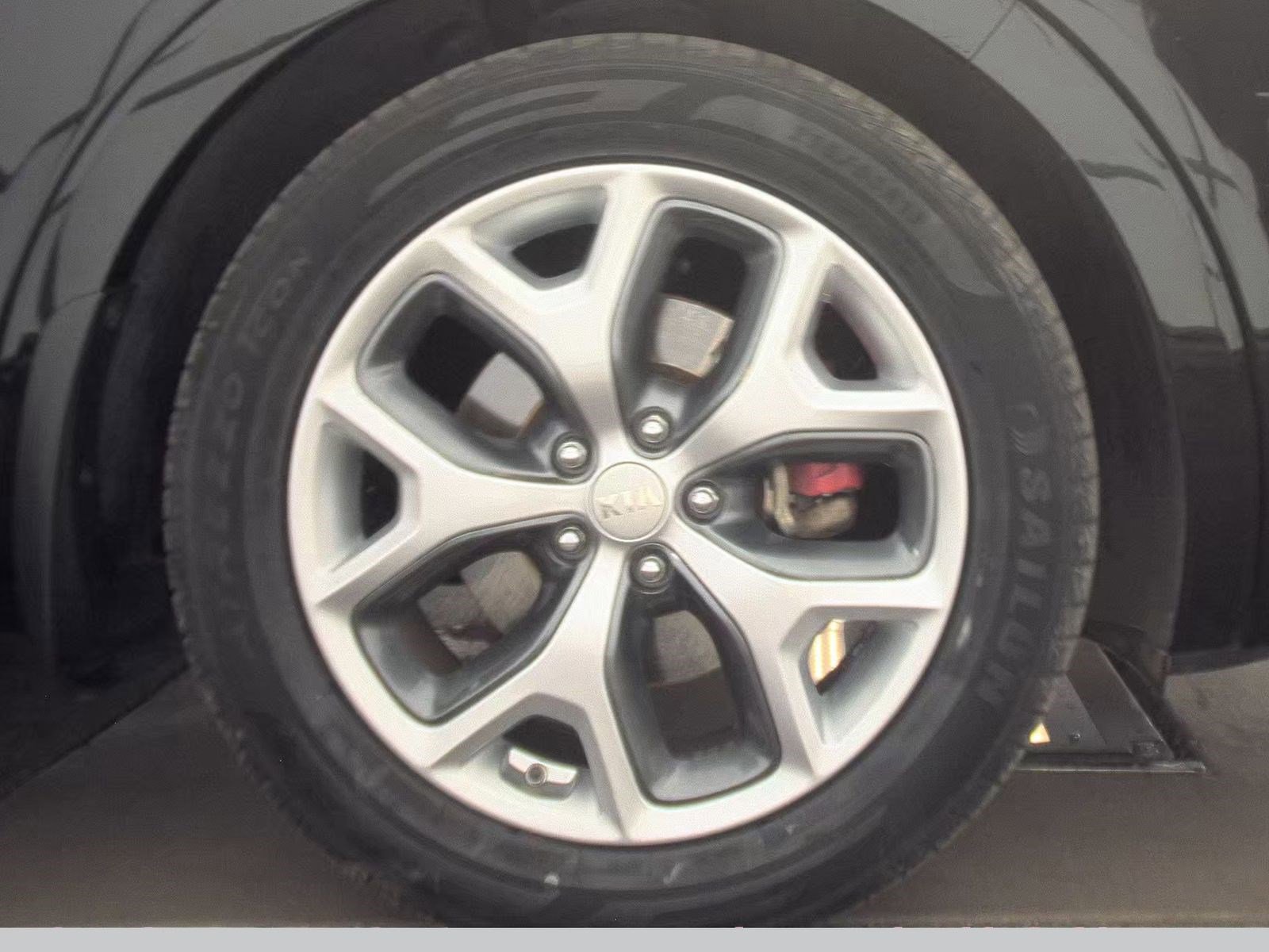 Used 2017 Kia Sorento SX FWD image 14