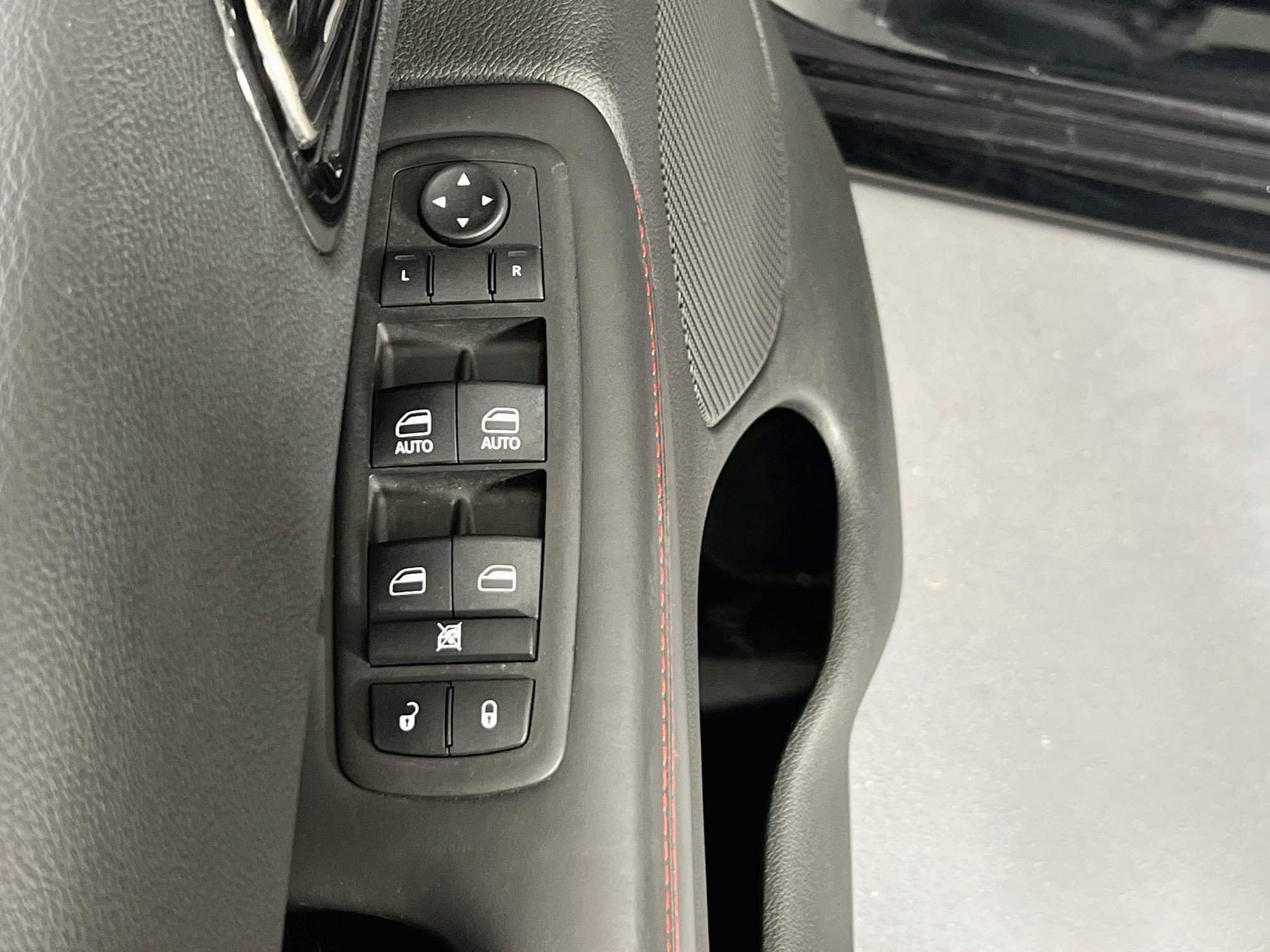 Used 2023 Dodge Durango R/T AWD/4WD image 18