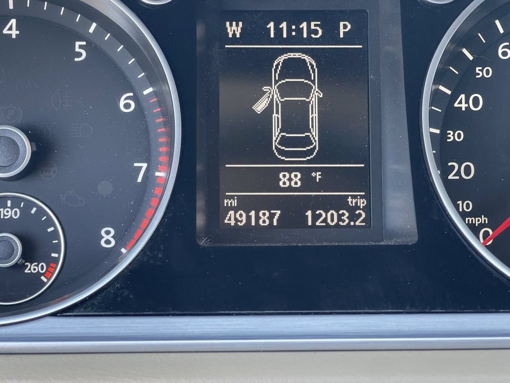 Used 2013 Volkswagen CC Sport FWD image 27