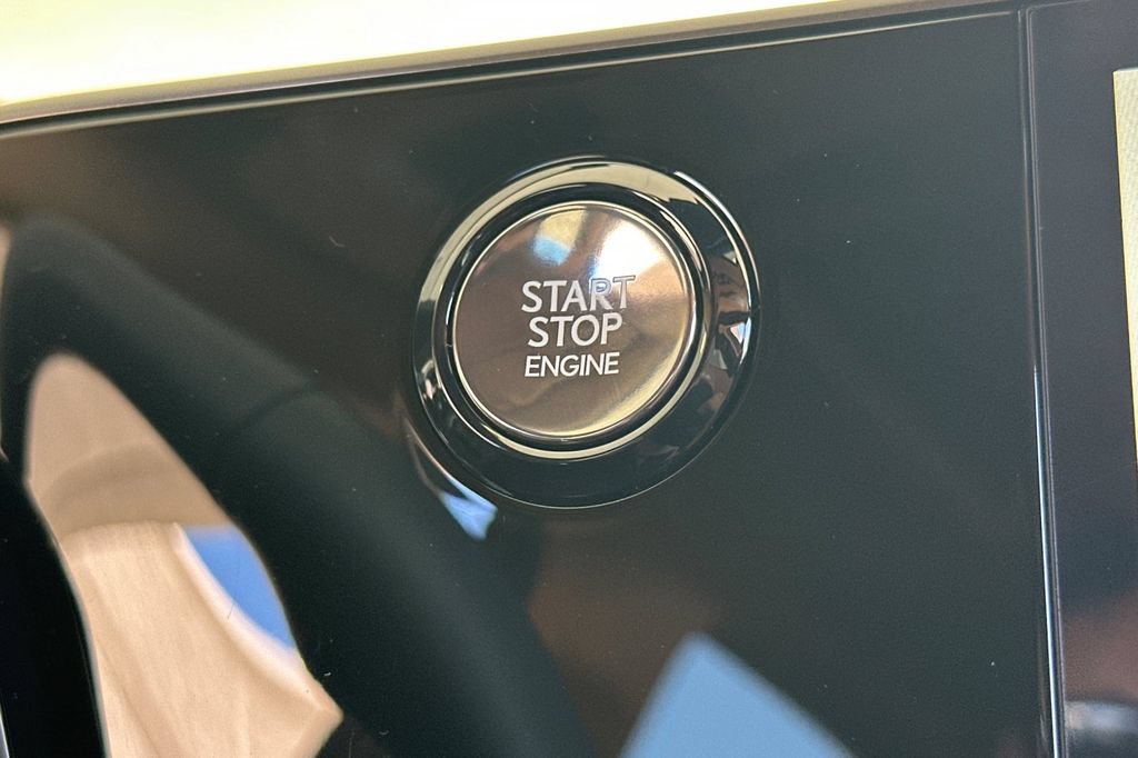 Used 2025 Lexus NX 250 FWD w/ Accessory Package (Z2) image 25