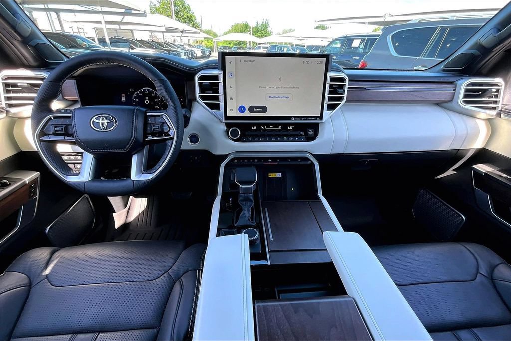 Used 2024 Toyota Sequoia Capstone AWD/4WD image 20
