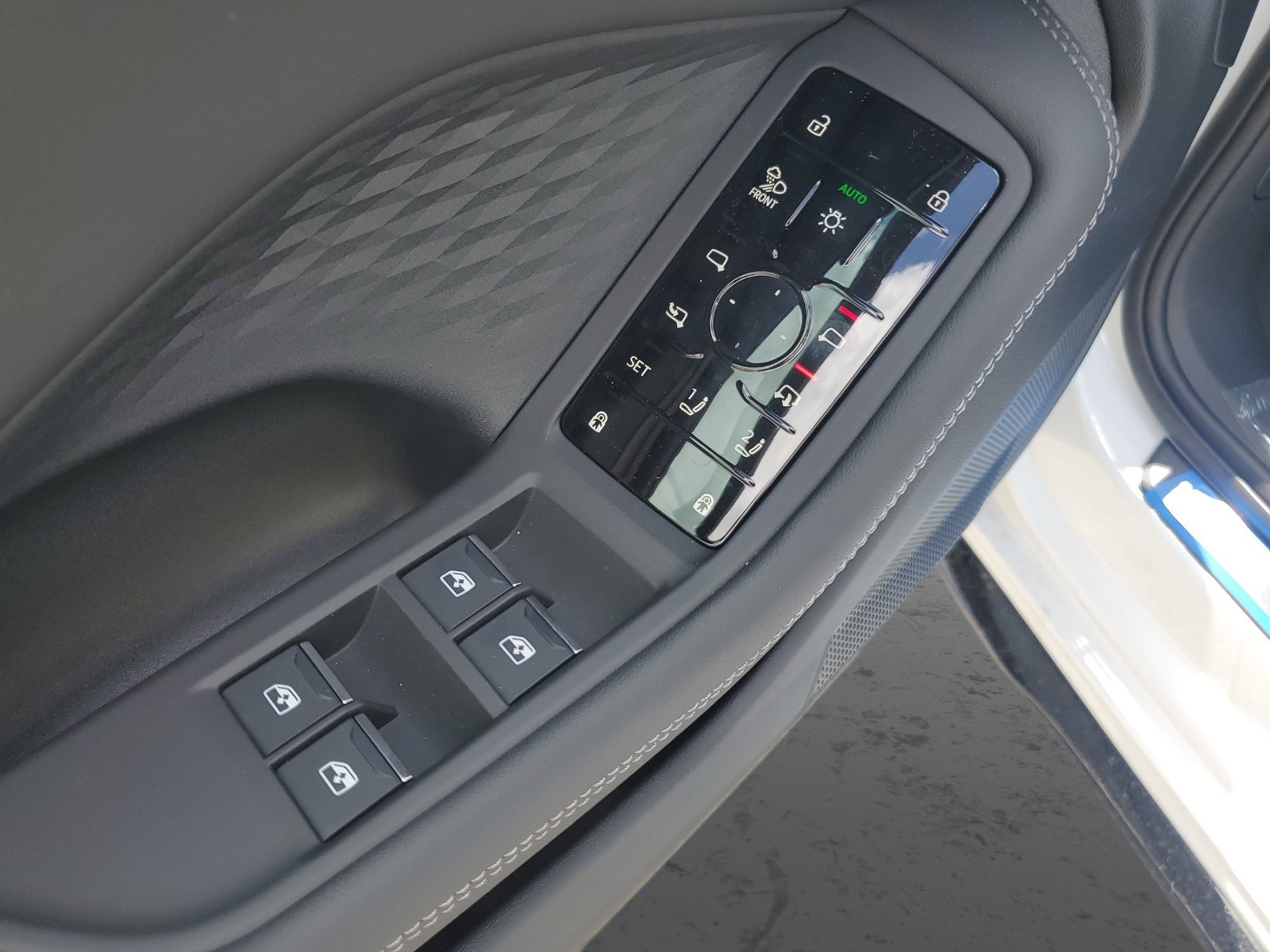 New 2026 Audi A6 Premium Plus AWD/4WD image 22