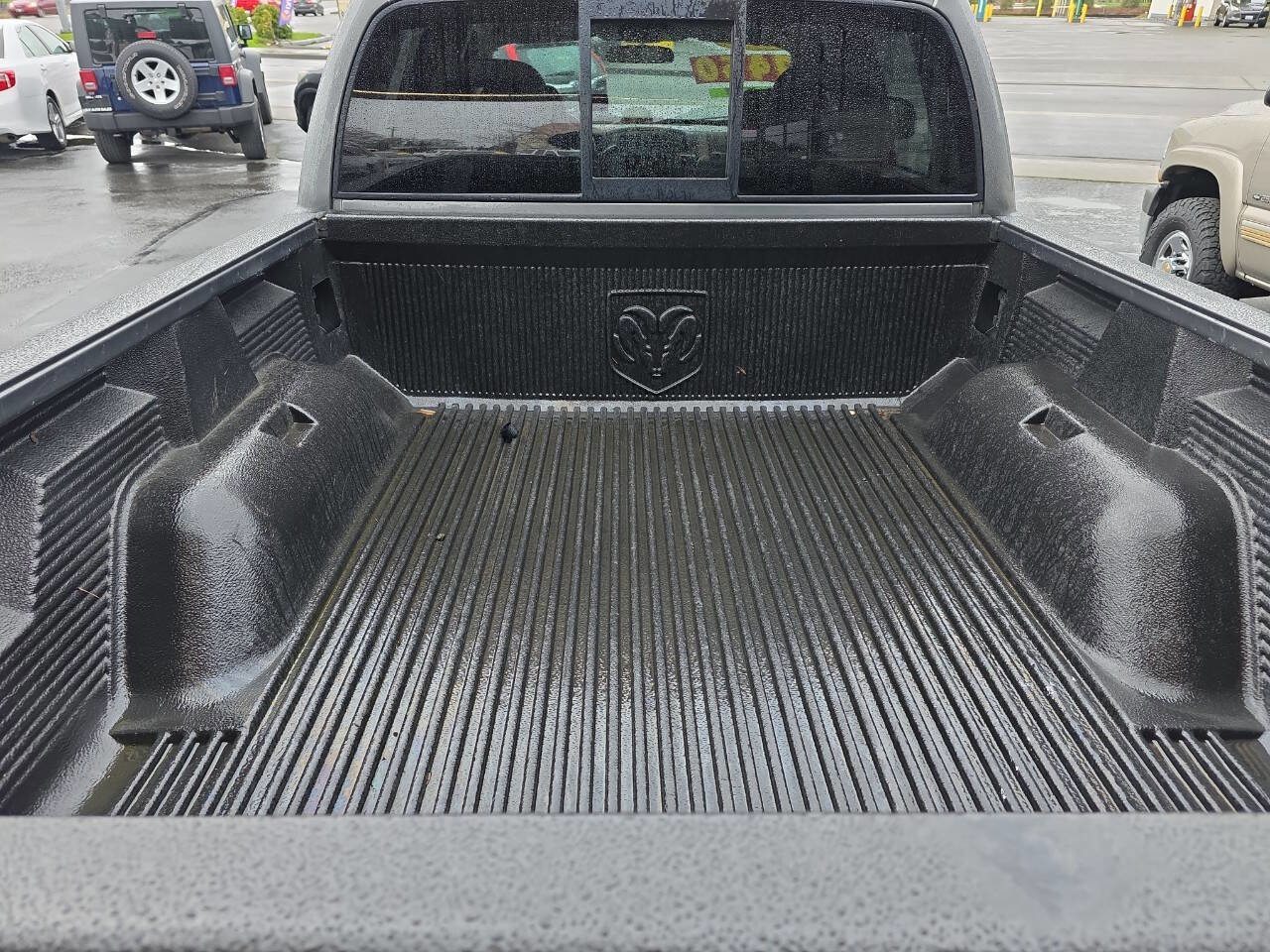 Used 2005 Dodge Dakota SLT image 24