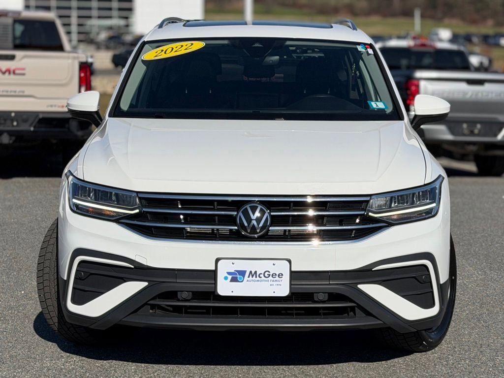 Used 2022 Volkswagen Tiguan SE image 2