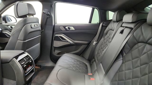 Used 2026 BMW X6 xDrive40i image 29