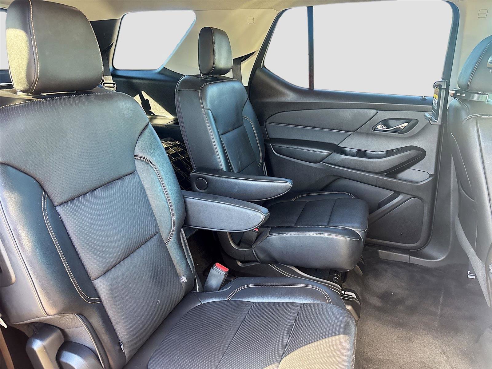 Used 2018 Chevrolet Traverse Premier w/ Driver Confidence II Package image 31