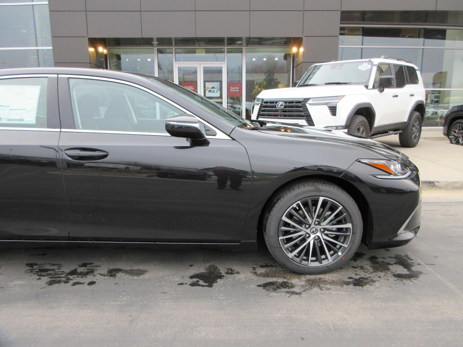 New 2025 Lexus ES 350 w/ Premium Package image 12