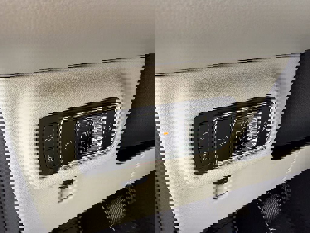 New 2026 Lincoln Nautilus Reserve image 12