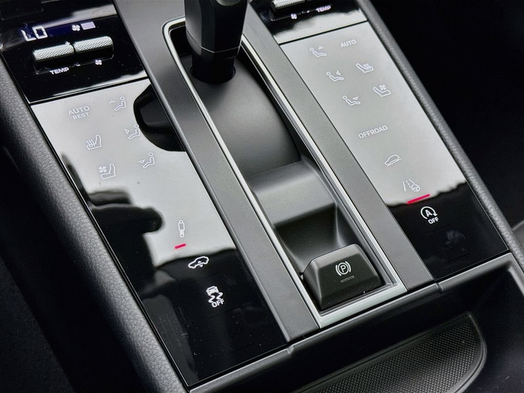 New 2026 Porsche Macan S AWD/4WD image 22