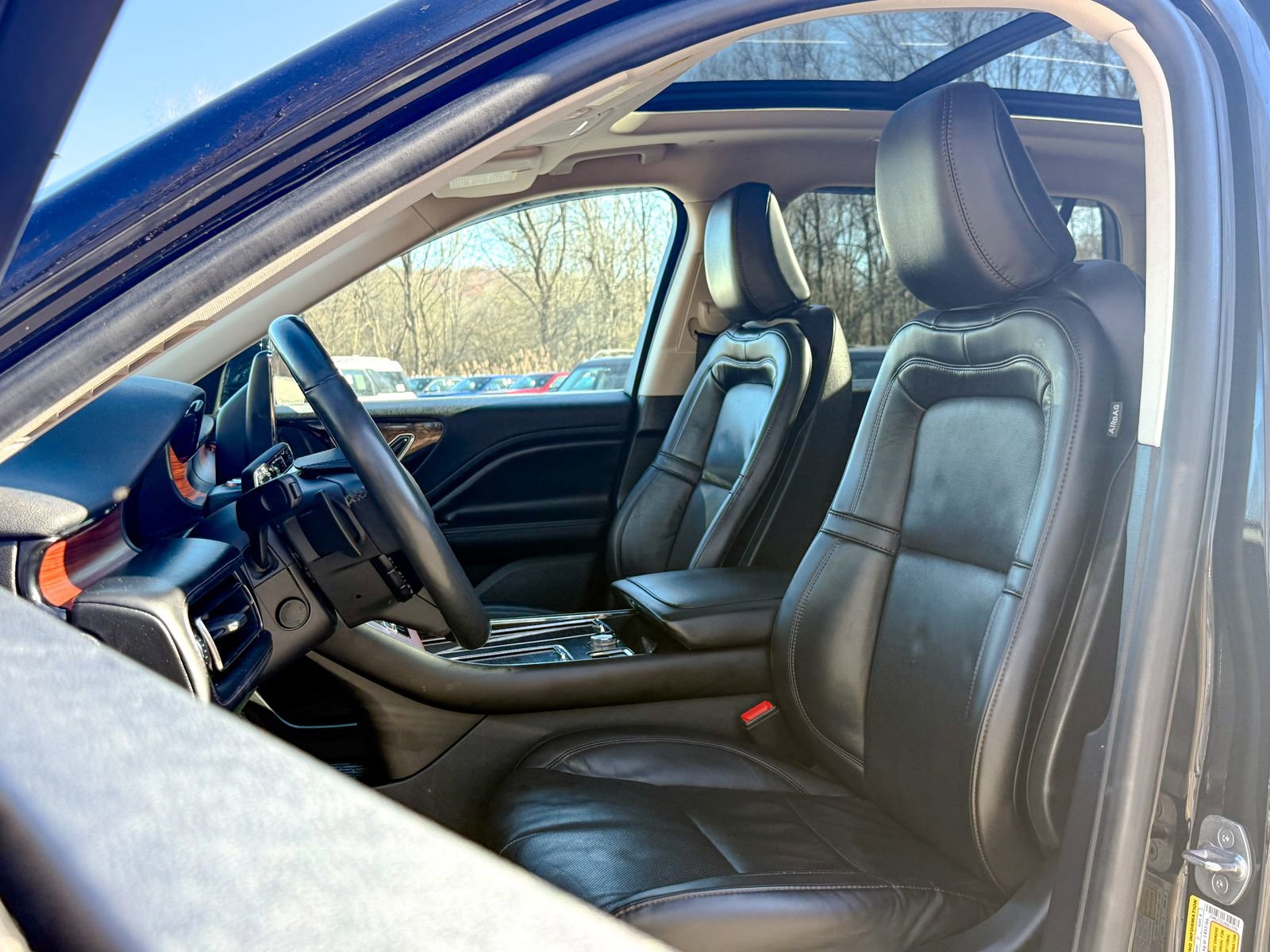 Used 2022 Lincoln Aviator Reserve w/ Equipment Group 201A image 16