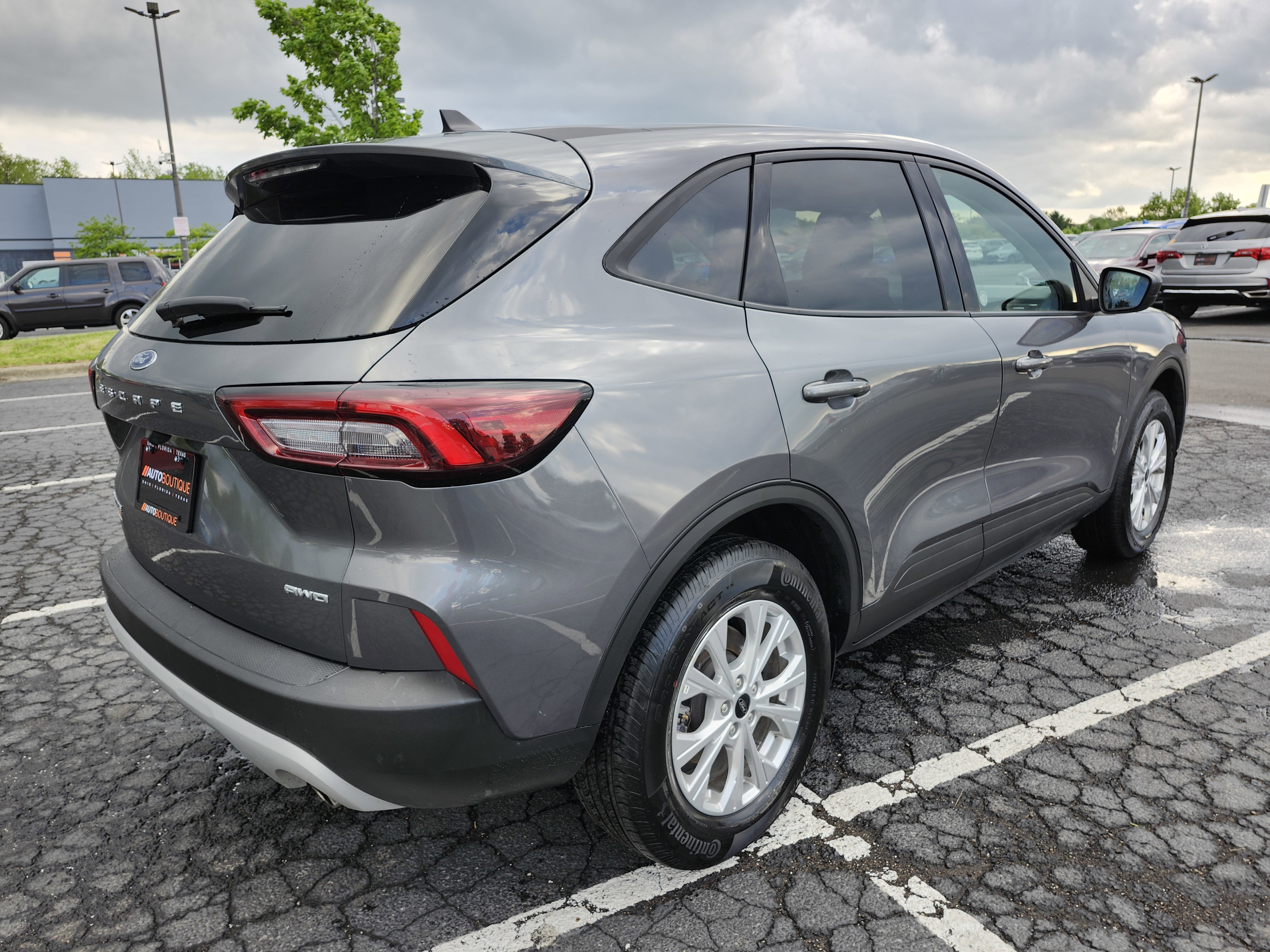 Used 2025 Ford Escape Active AWD/4WD image 16