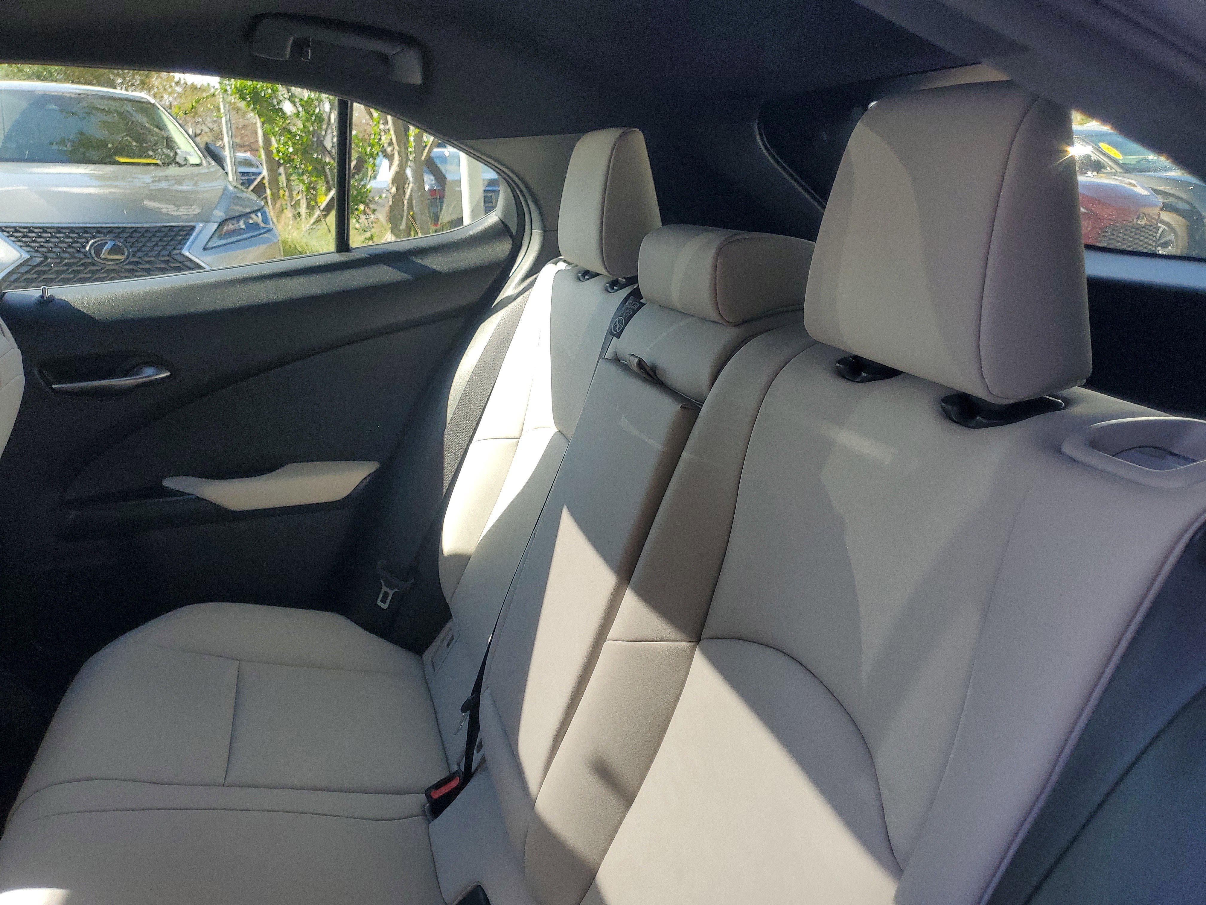 Used 2025 Lexus UX 300h FWD w/ Accessory Package (Z2) image 12