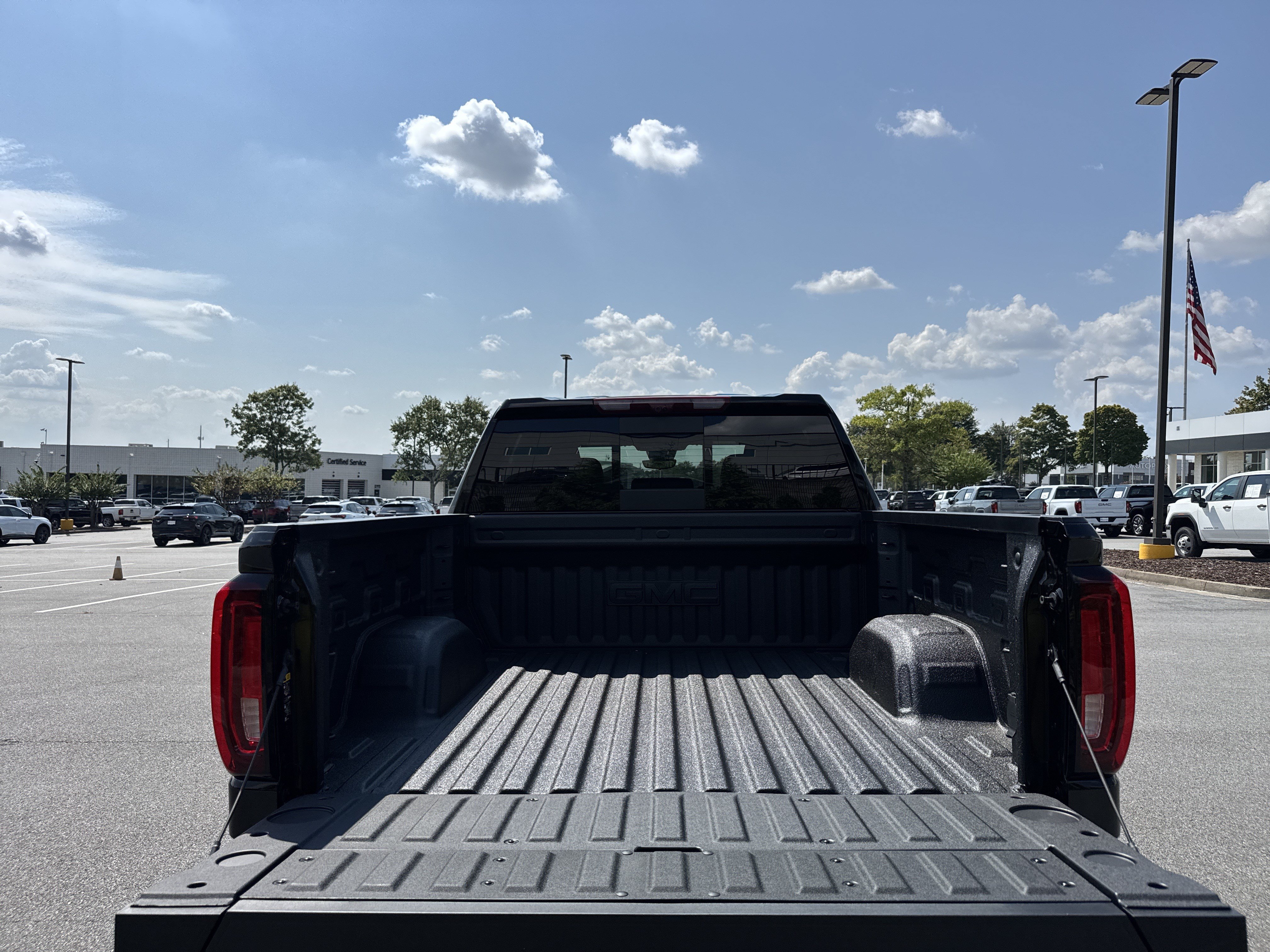 New 2026 GMC Sierra 1500 AT4 w/ AT4 Premium Package AWD/4WD image 35