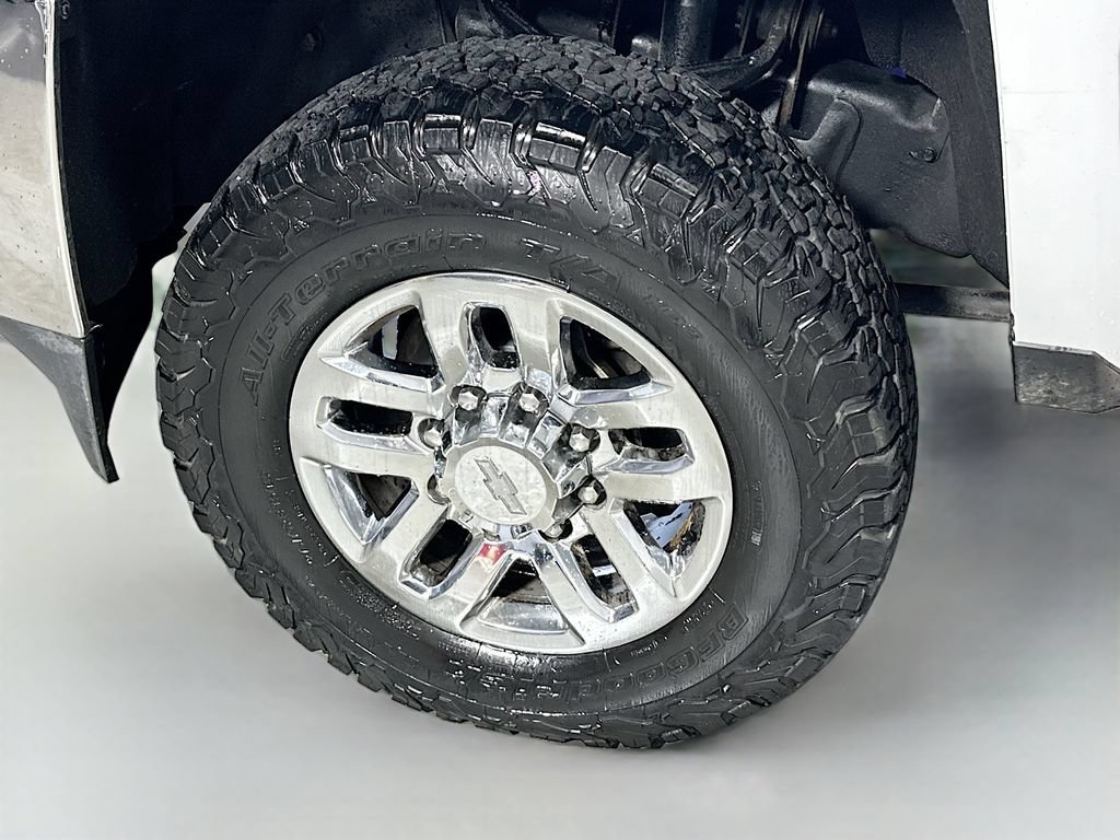 Used 2018 Chevrolet Silverado 2500 LTZ w/ Duramax Plus Package AWD/4WD image 32
