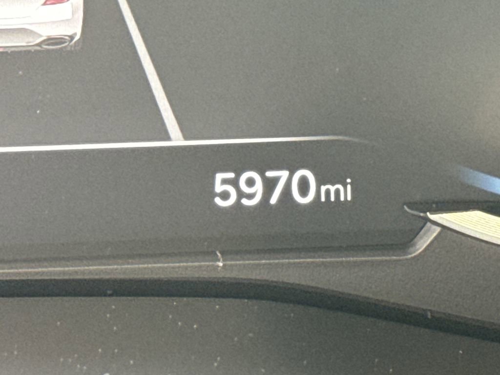 Used 2025 Genesis G70 2.5T RWD image 27
