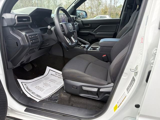 Used 2025 Toyota 4Runner SR5 AWD/4WD image 3