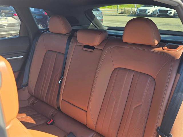 Used 2024 Audi Q8 e-tron Premium Plus image 19