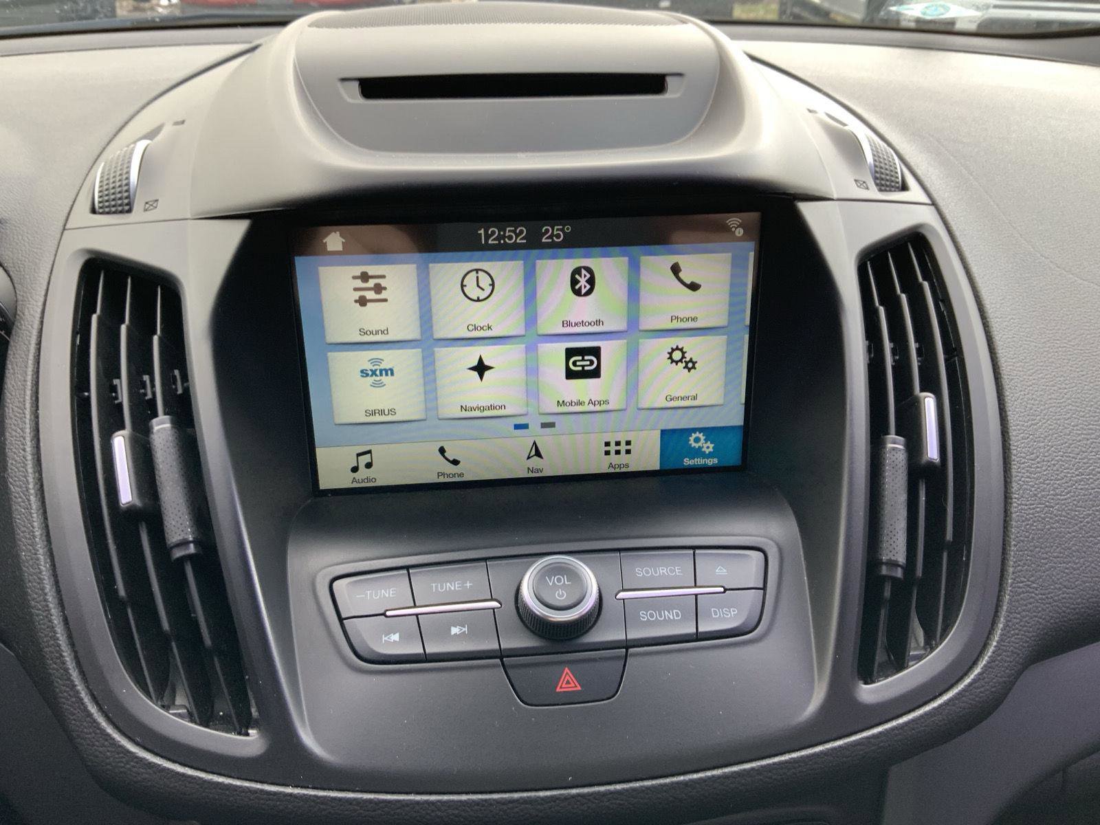 Used 2018 Ford Escape SEL image 40