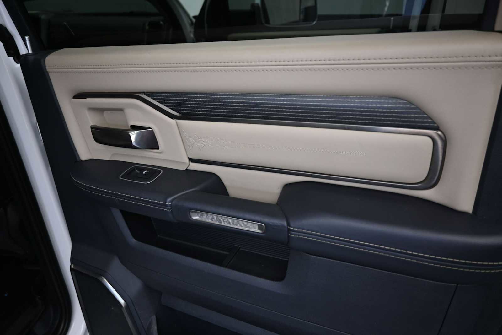 Used 2020 RAM 2500 Limited AWD/4WD image 33