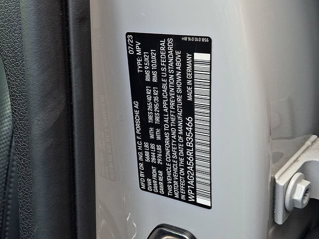 Certified 2024 Porsche Macan S AWD/4WD image 31