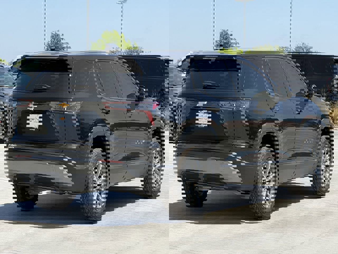 New 2026 Chevrolet Equinox LT w/ Safety and Technology Package image 2