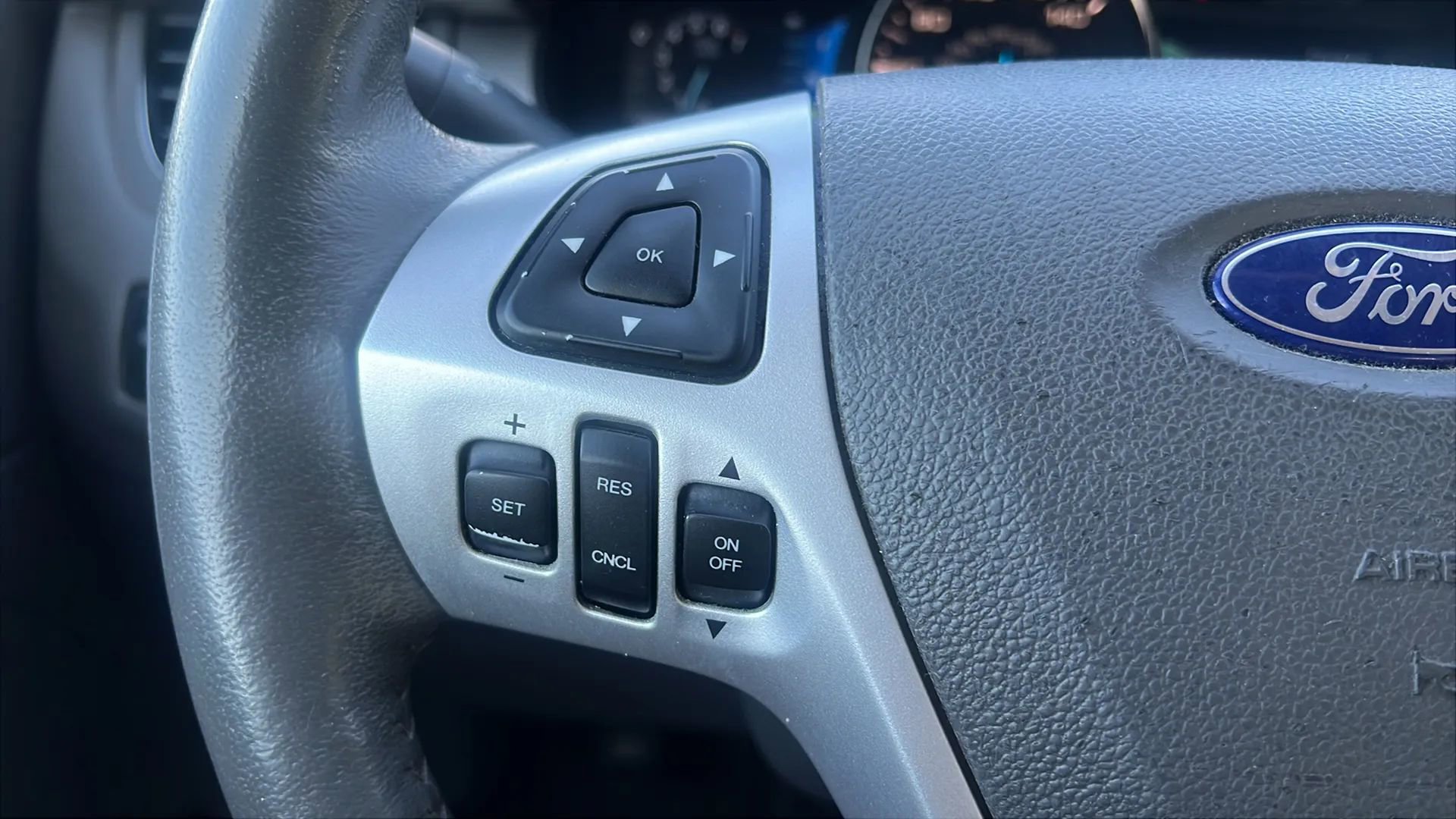 Used 2012 Ford Edge SEL FWD image 11