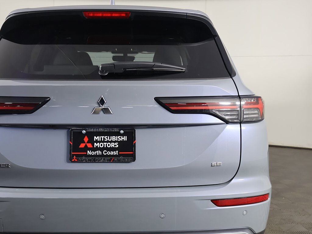 New 2026 Mitsubishi Outlander SE image 18