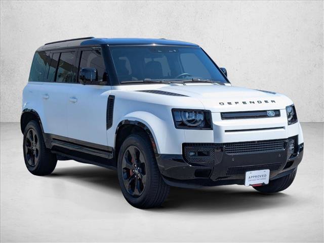 Certified 2024 Land Rover Defender 110 X-Dynamic SE AWD/4WD image 3