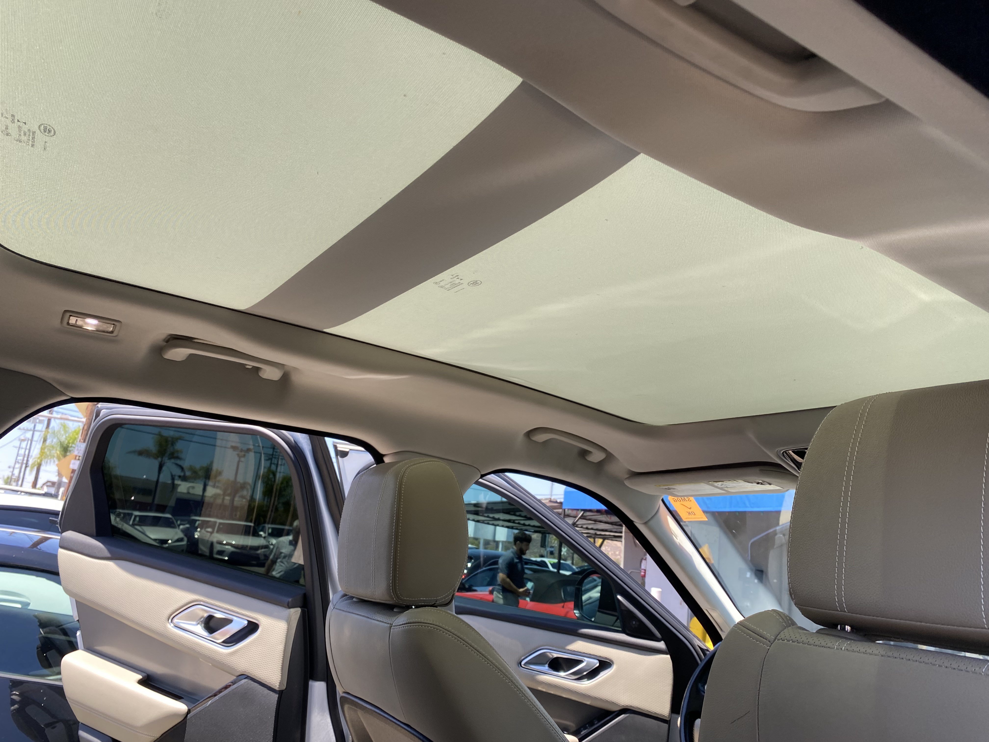 Used 2019 Land Rover Range Rover Velar S AWD/4WD image 23