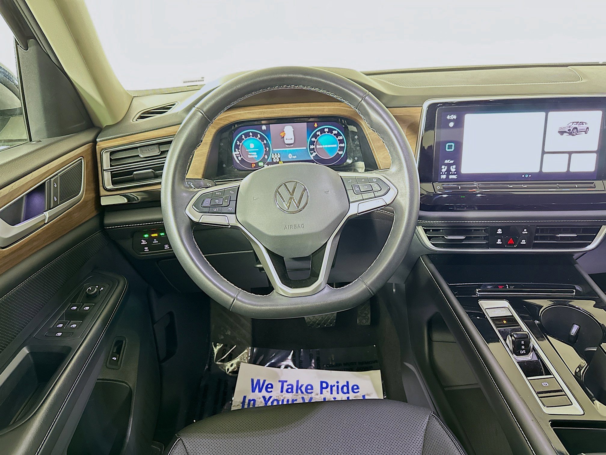 Used 2024 Volkswagen Atlas SE image 20