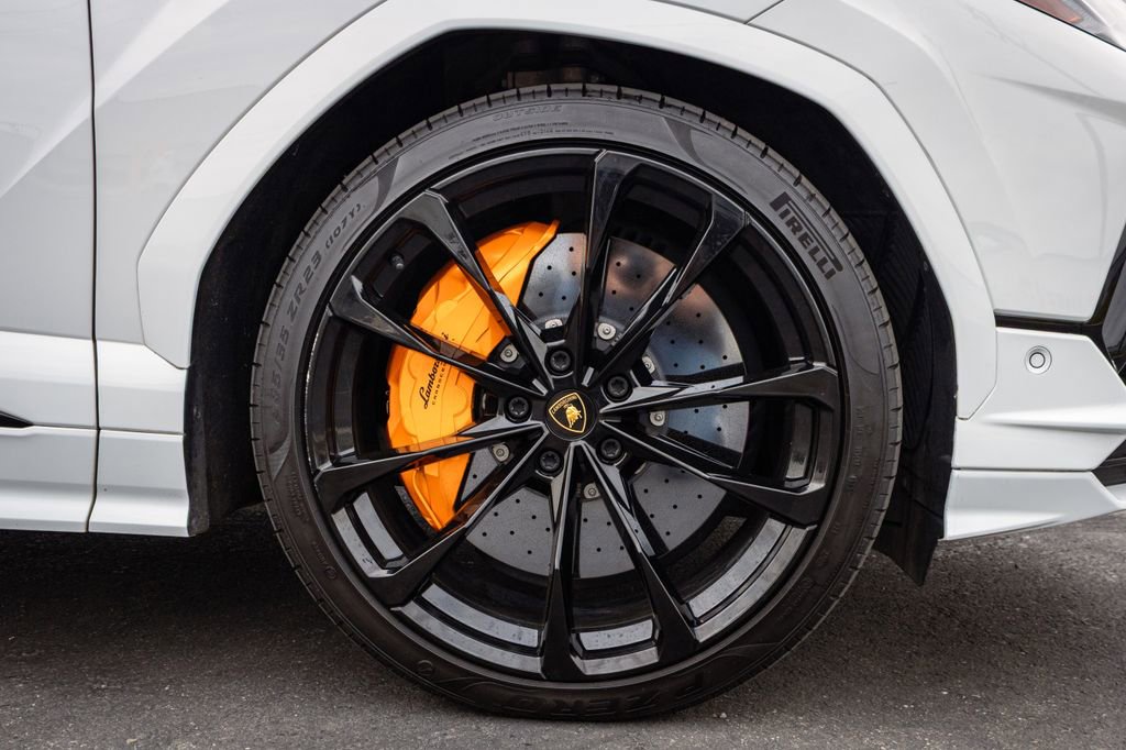 Used 2023 Lamborghini Urus S image 34