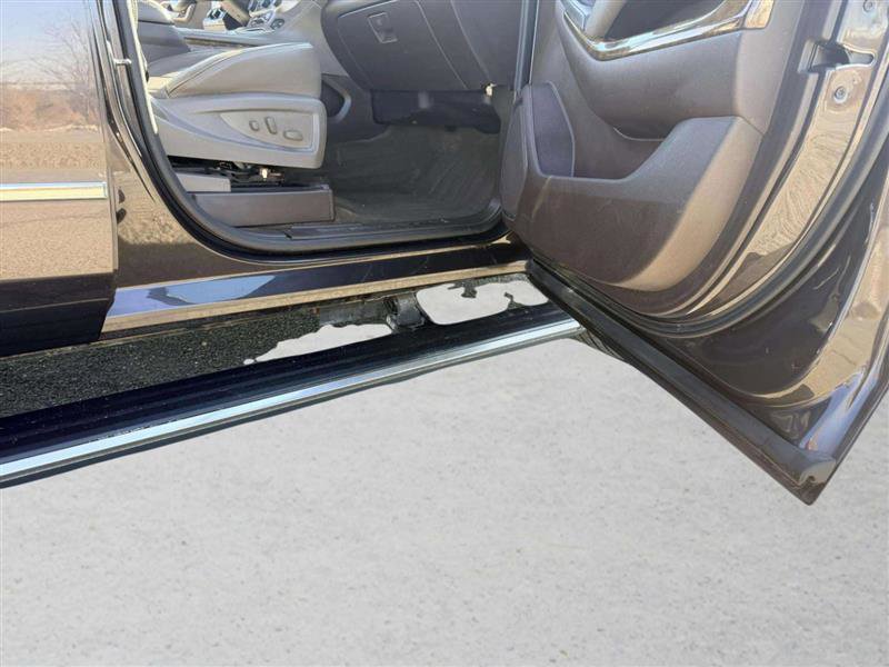 Used 2015 GMC Yukon Denali w/ Premium Package image 33