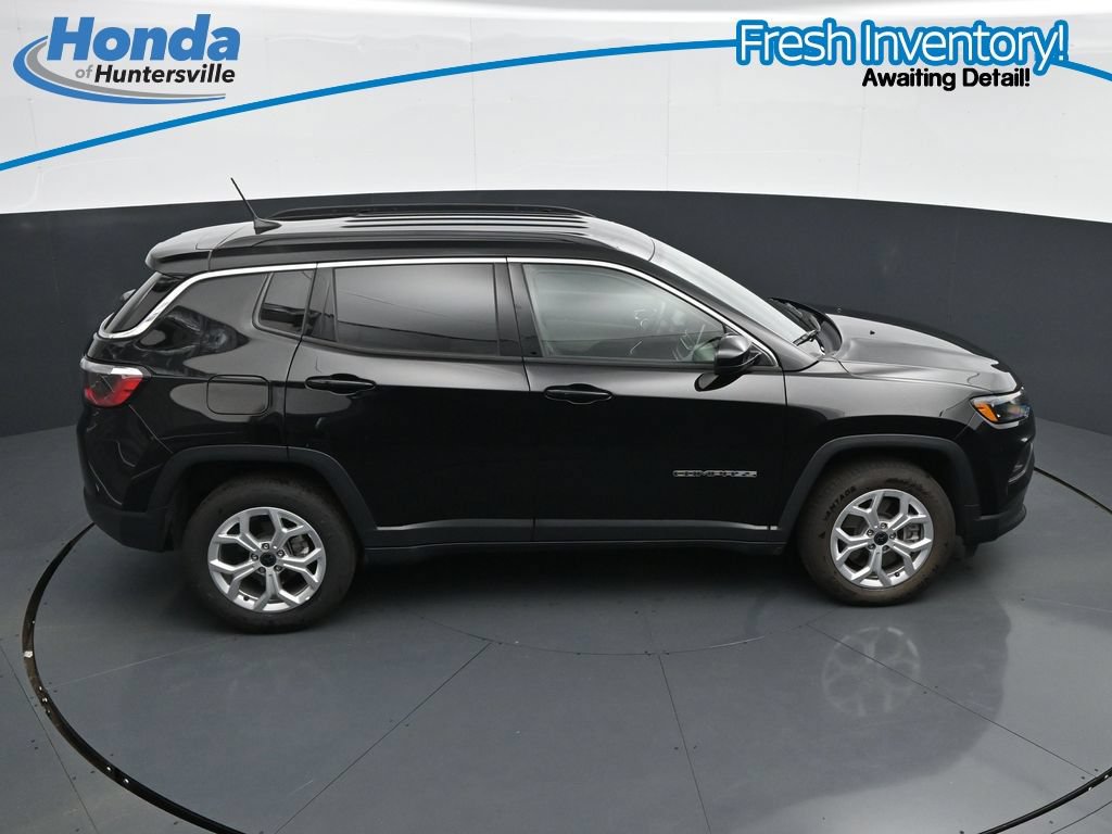 Used 2025 Jeep Compass Latitude AWD/4WD image 26