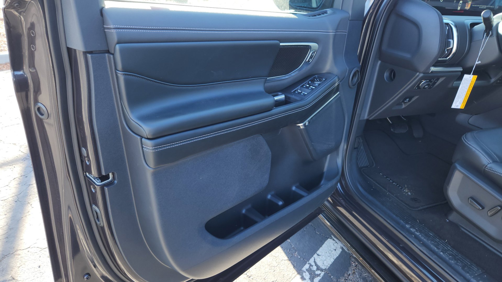 New 2025 Ford Expedition Platinum w/ Stealth Performance Package image 23