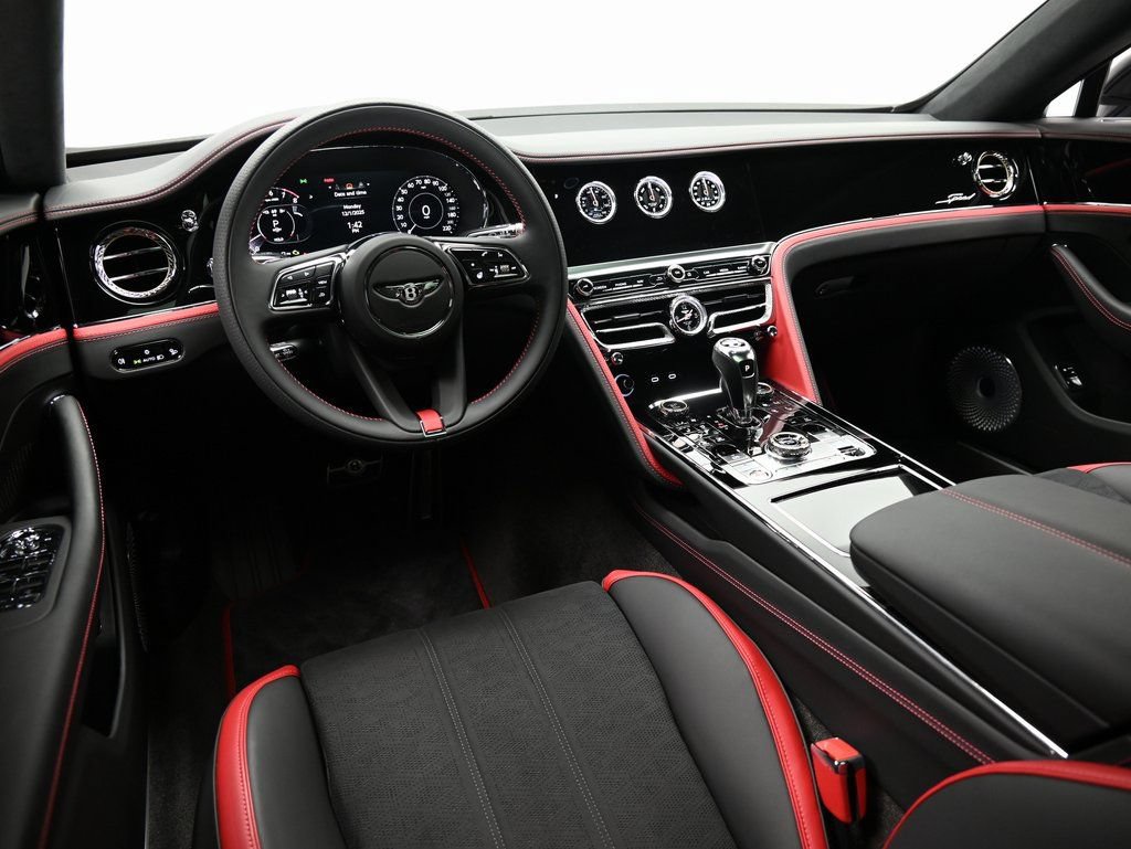 Used 2025 Bentley Flying Spur Plug-In Hybrid AWD/4WD image 15
