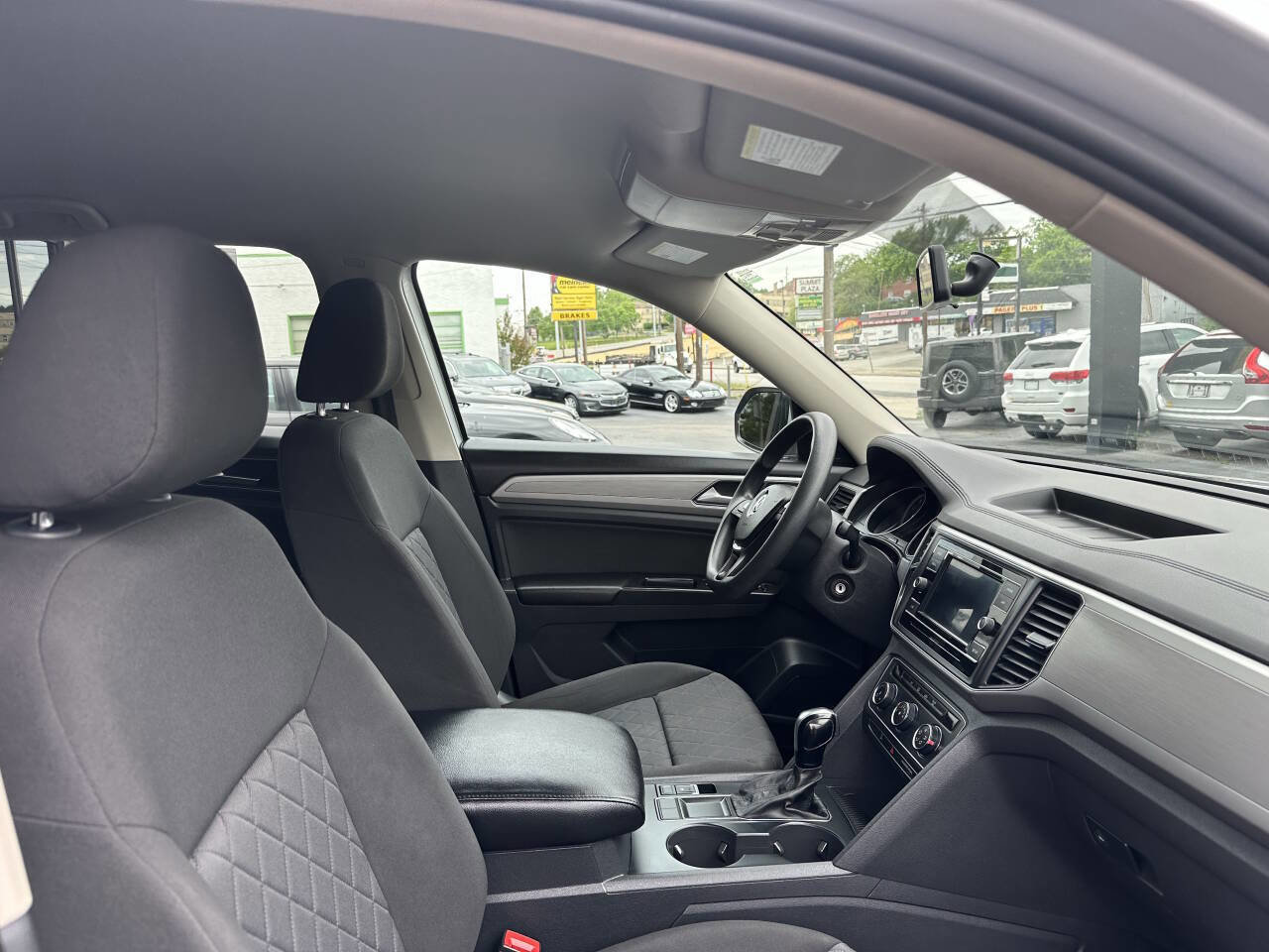 Used 2018 Volkswagen Atlas S FWD image 10