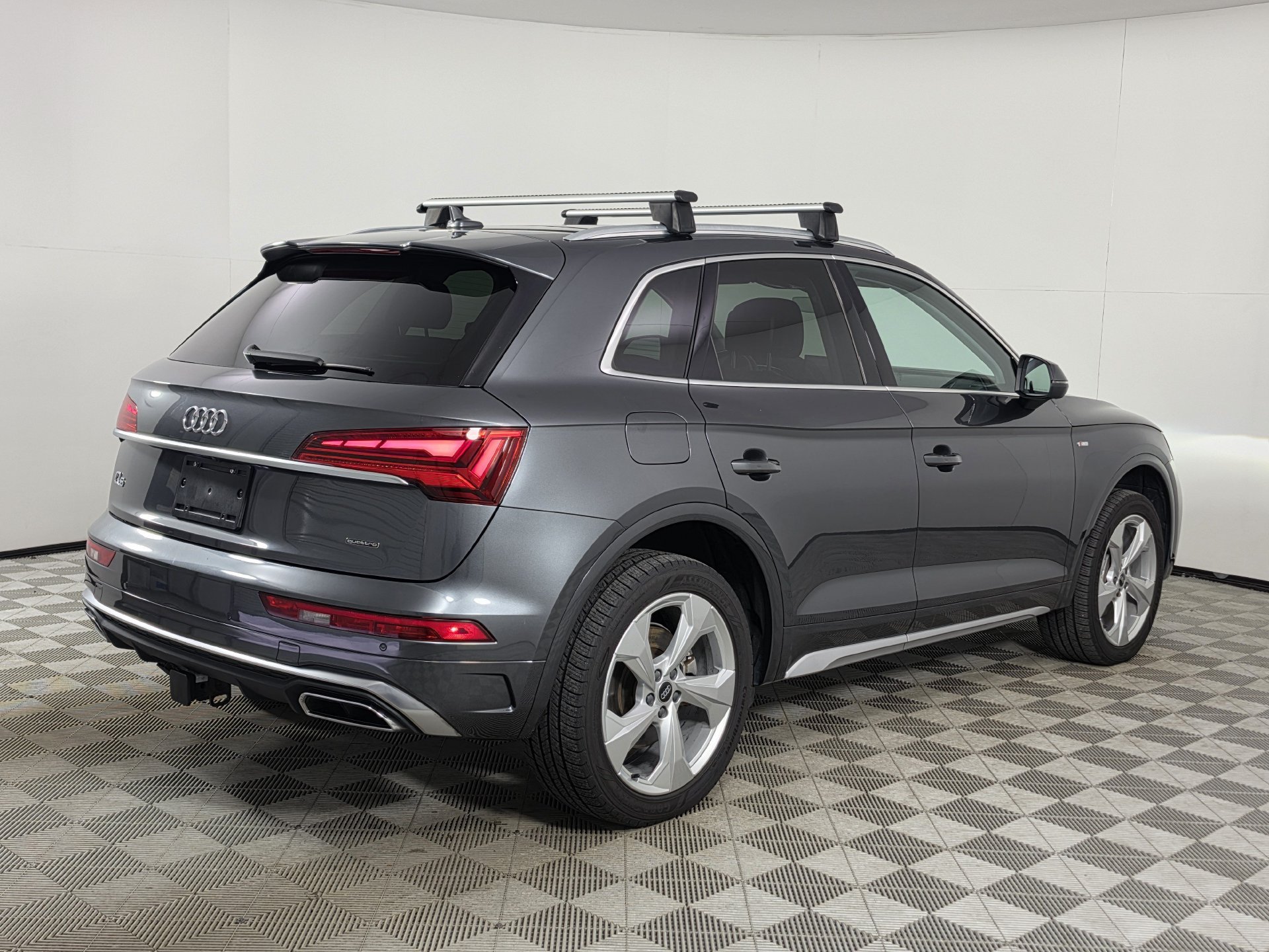 Used 2023 Audi Q5 2.0T Premium Plus AWD/4WD image 43