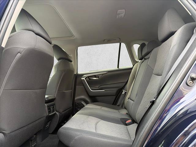 Used 2021 Toyota RAV4 XLE w/ Convenience Package AWD/4WD image 20