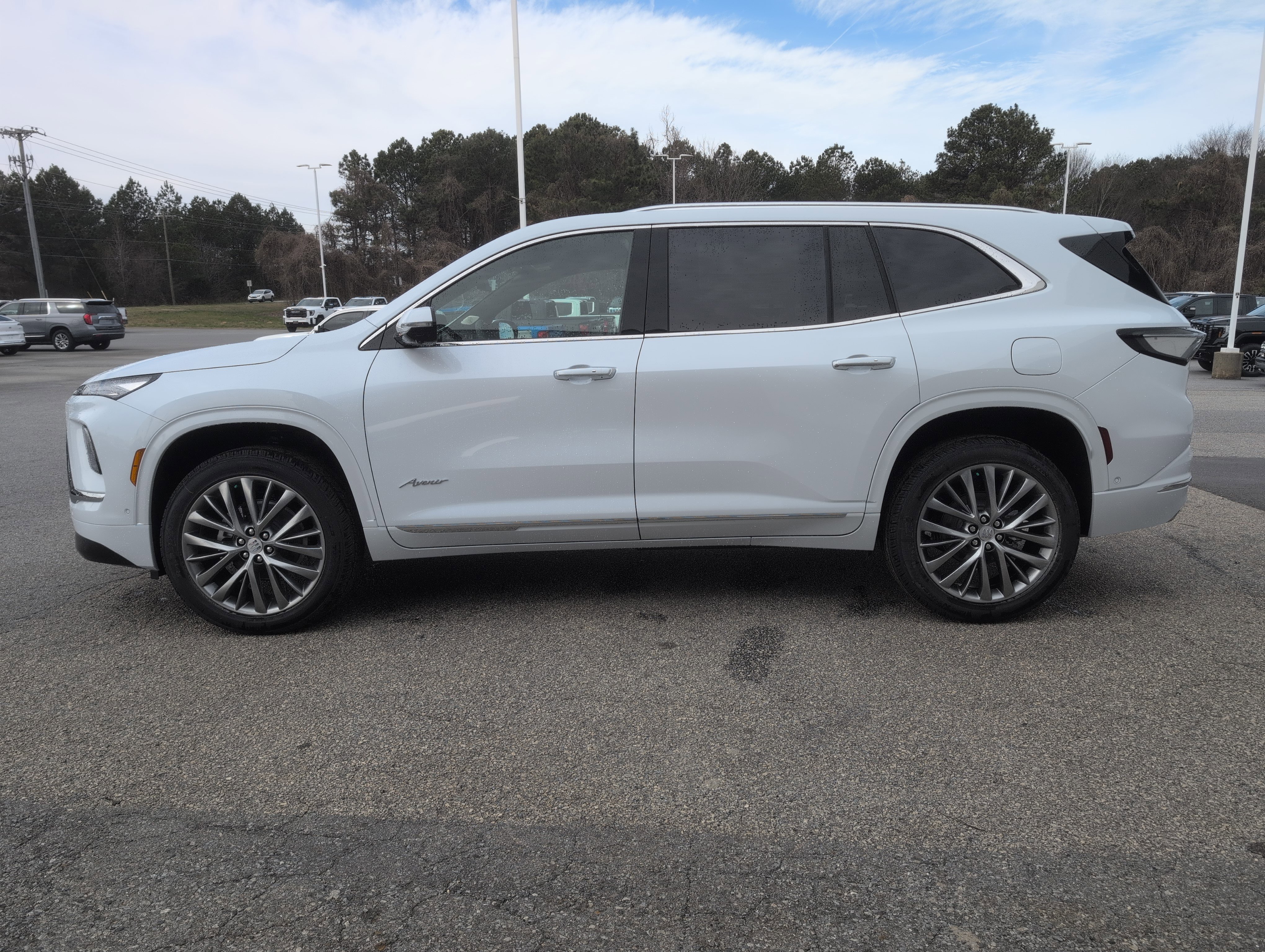 New 2026 Buick Enclave Avenir w/ Super Cruise Package image 4