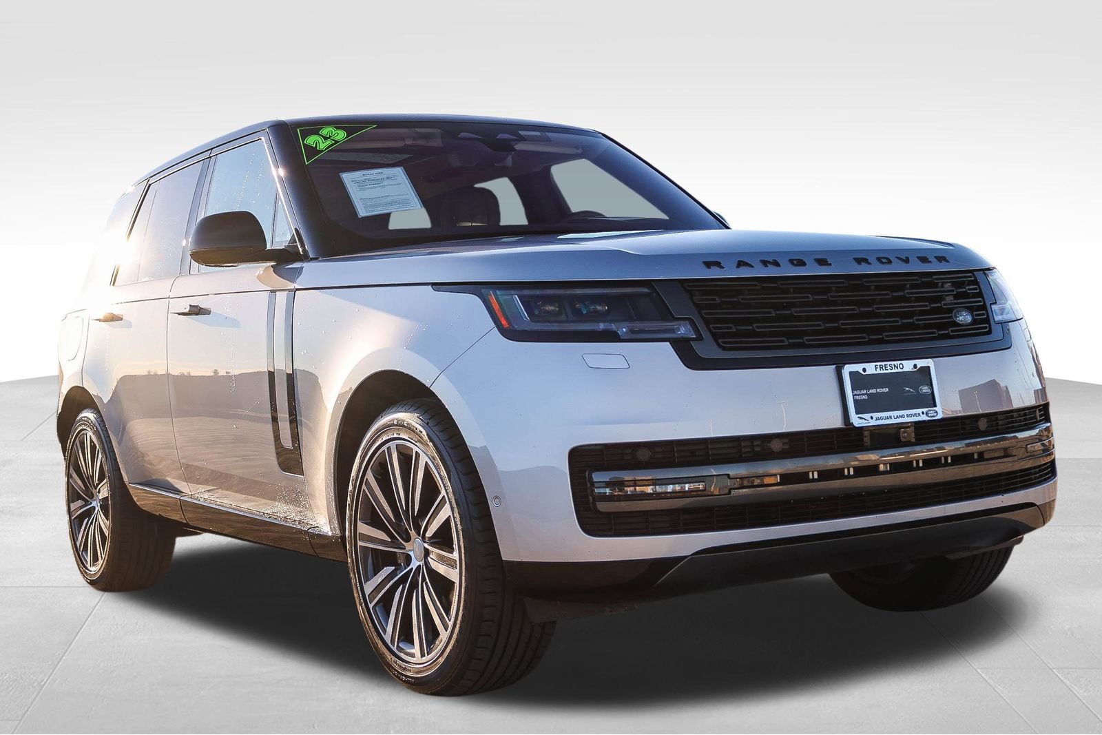 Certified 2023 Land Rover Range Rover SE image 3