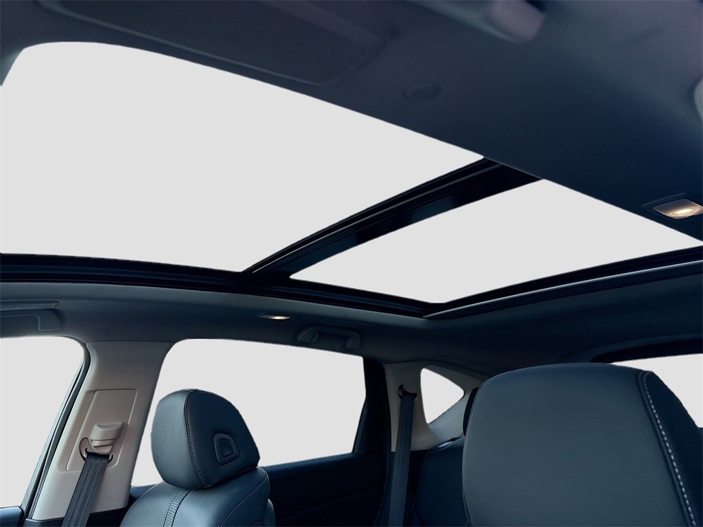 Used 2024 Acura RDX w/ Technology Package image 23