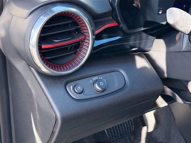 New 2026 Chevrolet Trax RS w/ Driver Confidence Package image 25