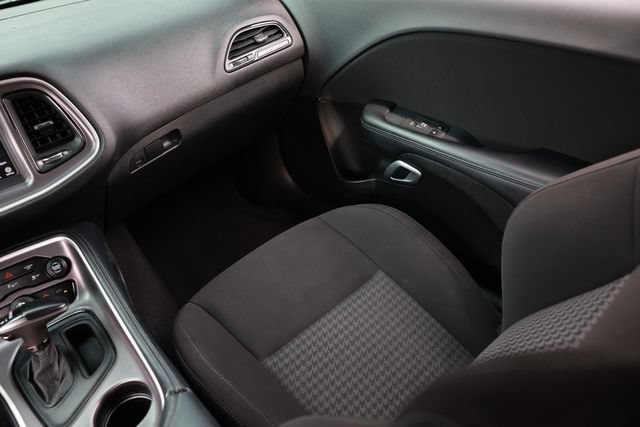 Used 2022 Dodge Challenger R/T RWD image 26