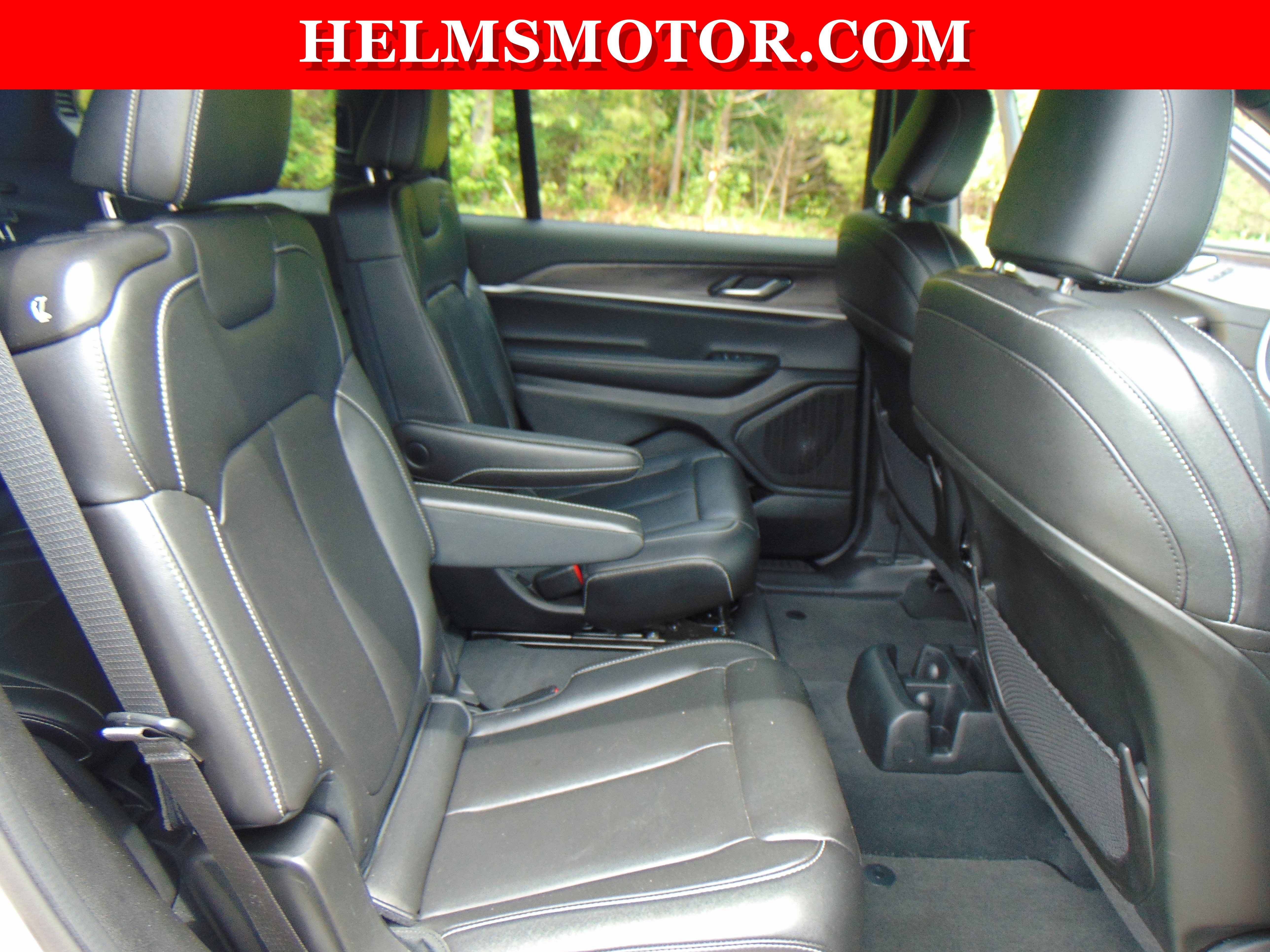 Certified 2024 Jeep Grand Cherokee L Limited w/ Black Appearance Package AWD/4WD image 46